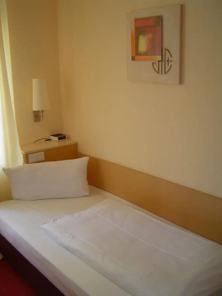 Hotel Petersburg Superior Dusseldorf
