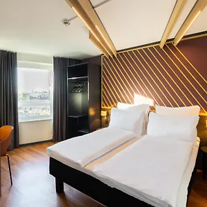 Ibis 2*, Düsseldorf Deutschland