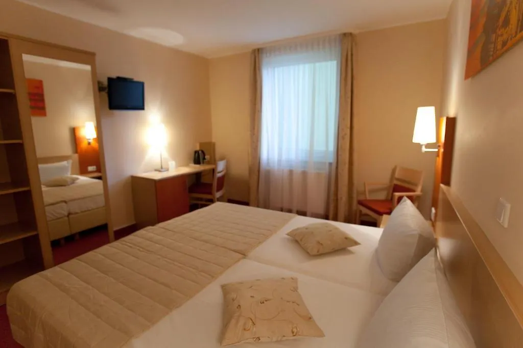 Hotel Petersburg Superior Düsseldorf