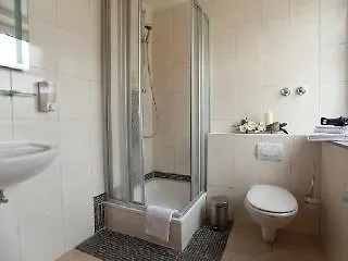 Hotel Petersburg Superior Düsseldorf 3*,