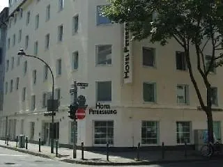 Hotel Petersburg Superior Düsseldorf 3*,